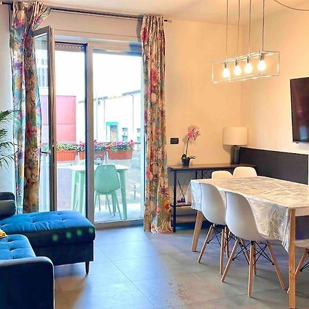 City Center - Modern Flat With Free Parking And Wifi - Apt B ベルガモ エクステリア 写真