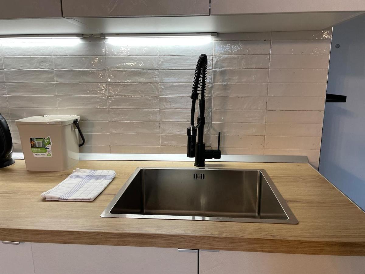 City Center - Modern Flat With Free Parking And Wifi - Apt B ベルガモ エクステリア 写真